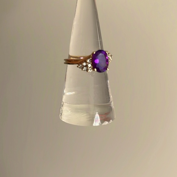 14k Amethyst and Diamond Ring - Picture 3 of 14